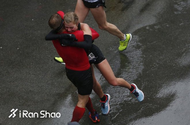 深度 | 恶劣天气中的第122届波士顿马拉松：林登梦想成真 川内优辉拉爆男子精英集团