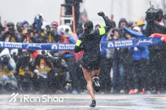 跑鞋战力榜 Vol.17 | 波马阿迪耐克全覆没 汉马国产特步教做人