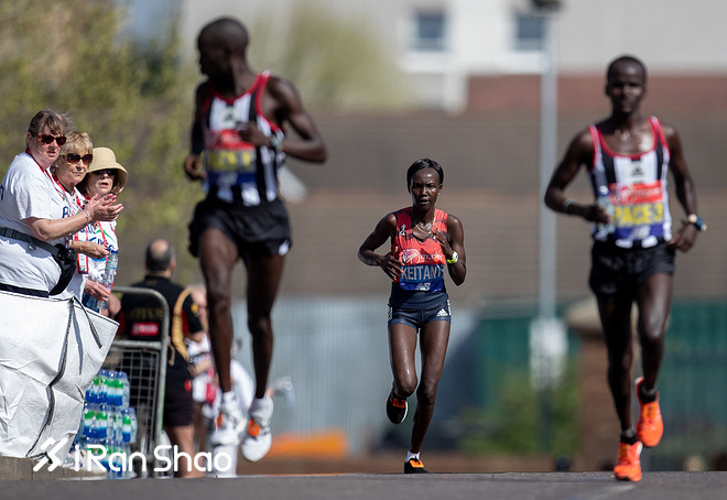 深度 | 女子马拉松世界纪录15年未破 也许是历史选中了她！