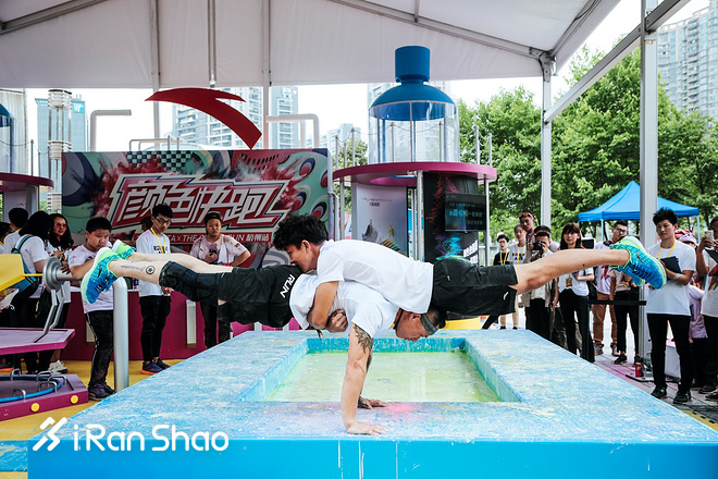 无关输赢、肆放青春——安踏携手The Color Run用颜色演绎缤纷乐趣！