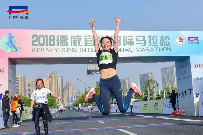 视频 | 宜马，不负春光！