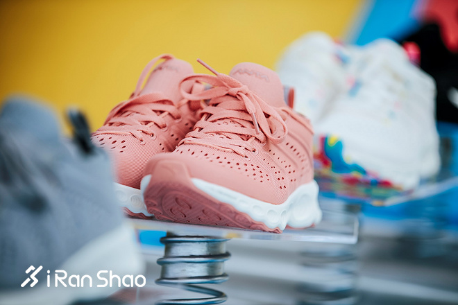 无关输赢、肆放青春——安踏携手The Color Run用颜色演绎缤纷乐趣！