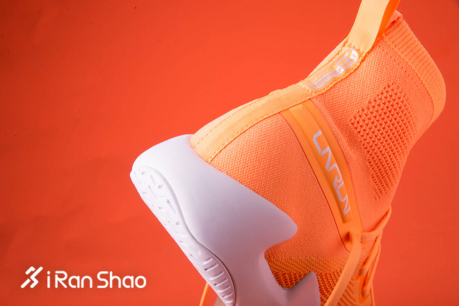 UNBOX |  一睹李宁千元级别跑鞋：李宁追风开箱视频