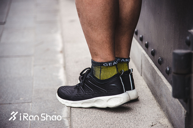 跑鞋 | 安踏A-FLASHFOAM跑鞋评测 鞋面升级奔跑更轻松