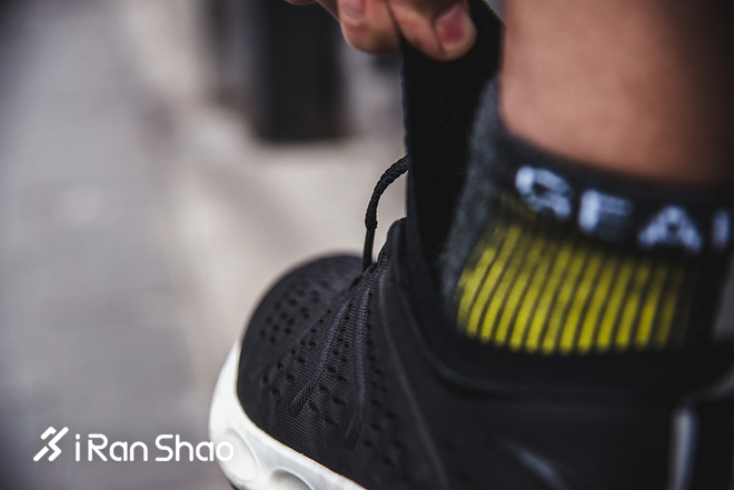 跑鞋 | 安踏A-FLASHFOAM跑鞋评测 鞋面升级奔跑更轻松