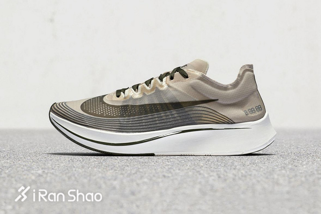 热点 | 跑鞋 VS 篮球鞋 谁是潮鞋界的扛把子