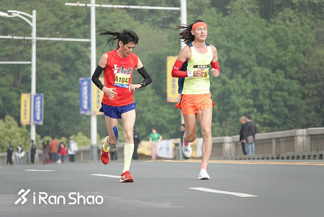 2018武汉马拉松 | 道不尽的城 跑不完的马