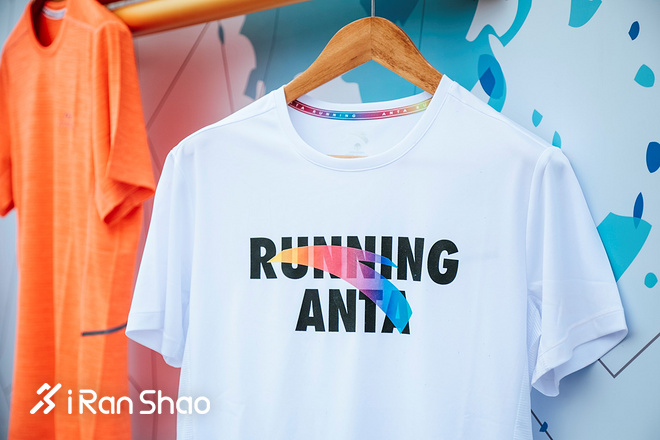 无关输赢、肆放青春——安踏携手The Color Run用颜色演绎缤纷乐趣！