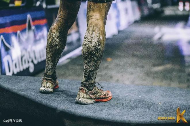 赛道速读 | 李子成锁定马拉松大满贯冠军 梁晶柴古逆转取胜