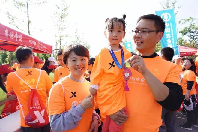 奔跑中国砥砺前行 2018昆马这场蓝天白云下的奔跑注定让人难忘