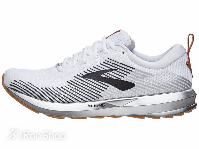 一周新鲜装备资讯 | 耐克又出了一款React跑鞋 亚瑟士的Kayano来到25代