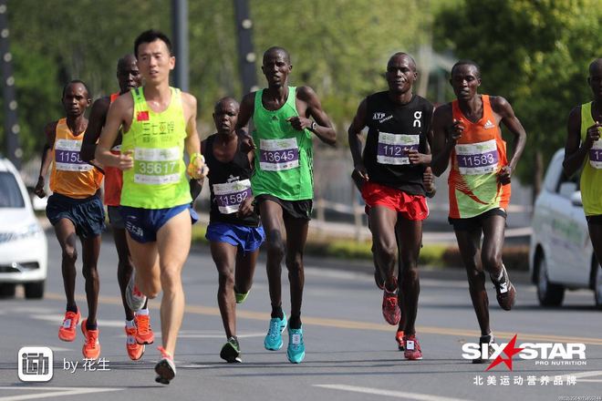 赛道速读 | 横店马黑人跑错路 李子成再拿高奖金赛事冠军