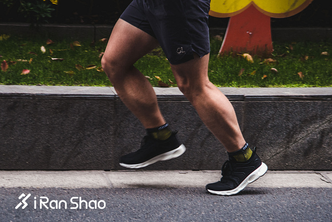 跑鞋 | 安踏A-FLASHFOAM跑鞋评测 鞋面升级奔跑更轻松