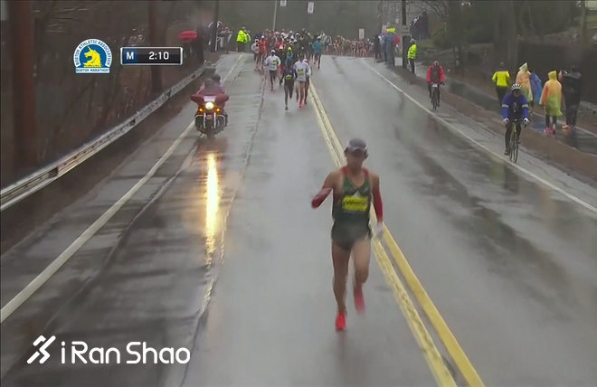 深度 | 恶劣天气中的第122届波士顿马拉松：林登梦想成真 川内优辉拉爆男子精英集团