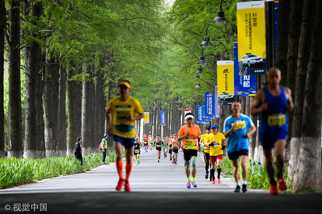 2018武汉马拉松 | 道不尽的城 跑不完的马