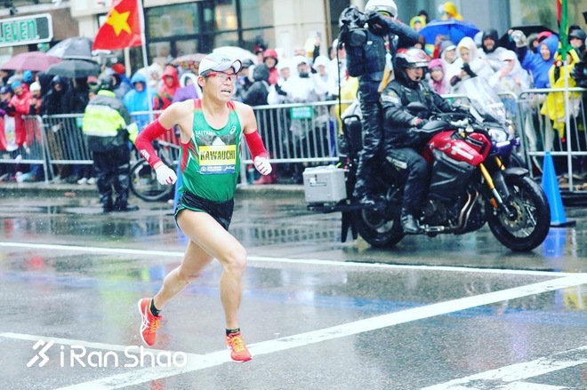 深度 | 恶劣天气中的第122届波士顿马拉松：林登梦想成真 川内优辉拉爆男子精英集团