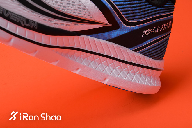 开箱 | Saucony Kinvara 9 极度轻量的训练跑鞋
