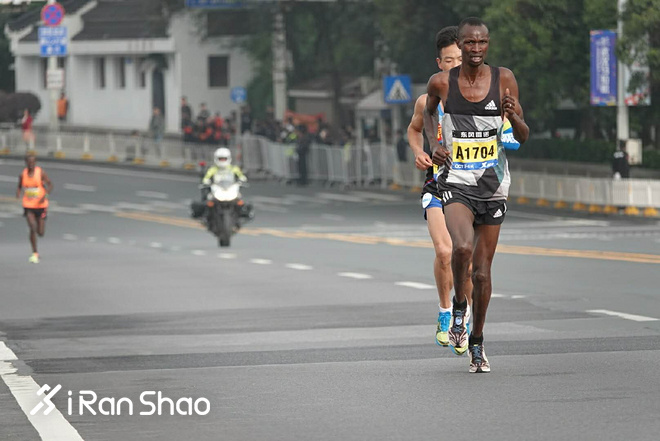 2018武汉马拉松 | 道不尽的城 跑不完的马