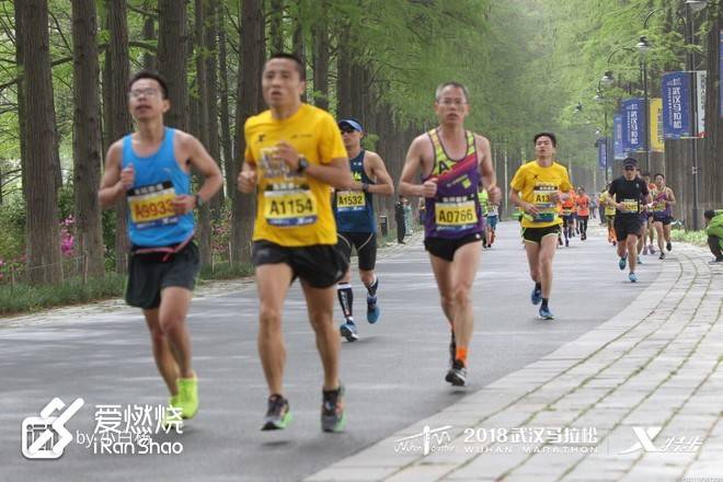 人声鼎沸汉马路 烟波浩渺东湖情——2018武汉马拉松后记