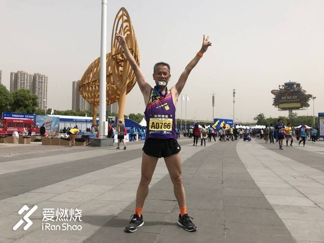 人声鼎沸汉马路 烟波浩渺东湖情——2018武汉马拉松后记