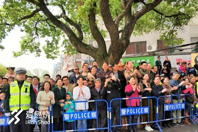 连接百年的奔跑，燃到炸的热血江城 ——FLY IN 大武汉