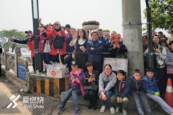 连接百年的奔跑，燃到炸的热血江城 ——FLY IN 大武汉