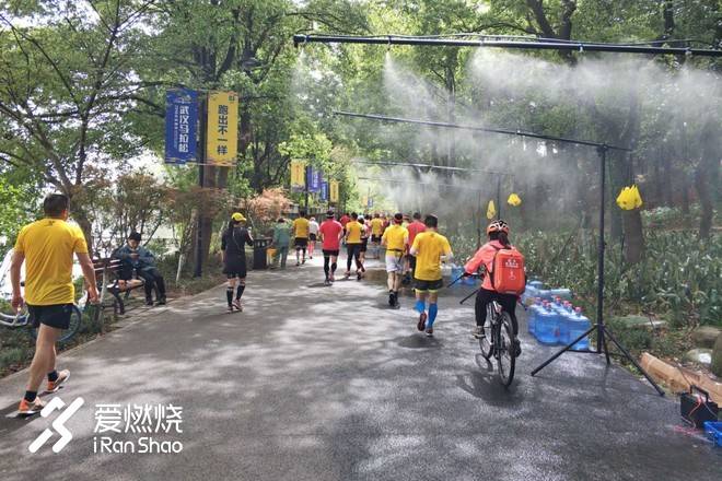 连接百年的奔跑，燃到炸的热血江城 ——FLY IN 大武汉