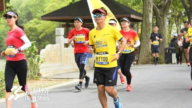 连接百年的奔跑，燃到炸的热血江城 ——FLY IN 大武汉