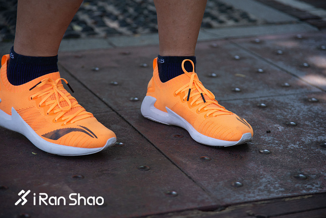 跑鞋 | 李宁追风评测 “另类”专业马拉松跑鞋