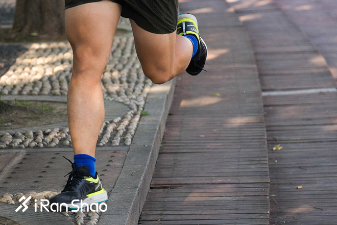 跑鞋 | 给你最大缓冲 Salomon Sonic RA Max深度评测