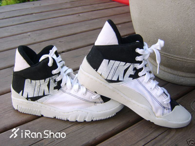 热点 | 就是这个小「勾勾」浅谈耐克的缩小版Swoosh