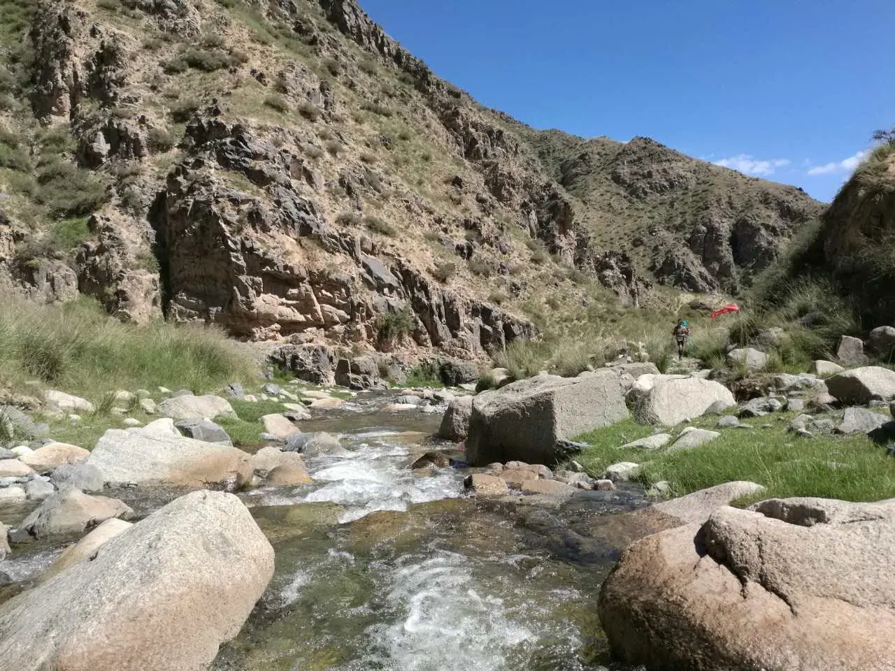 《一个人的朝圣》——我的首个超百公里越野记