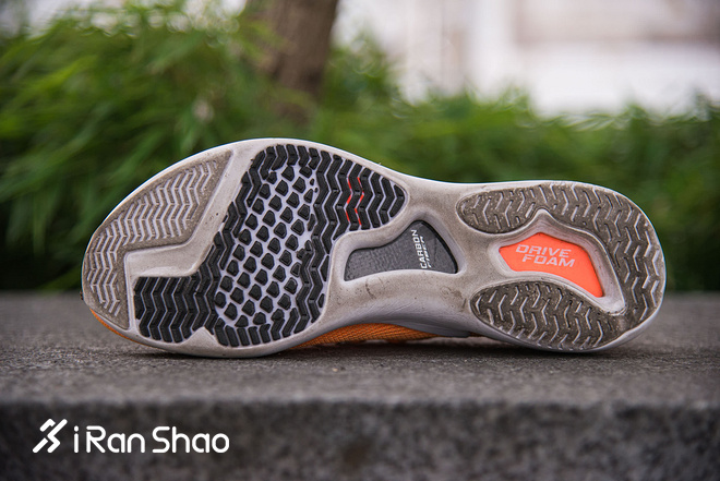 TopX | 国产竞速跑鞋横评：谁是性价比之王