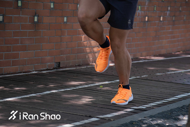 跑鞋 | 李宁追风评测 “另类”专业马拉松跑鞋
