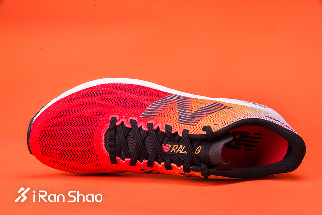 开箱 | New Balance RC1400 v6 鞋面升级更出色