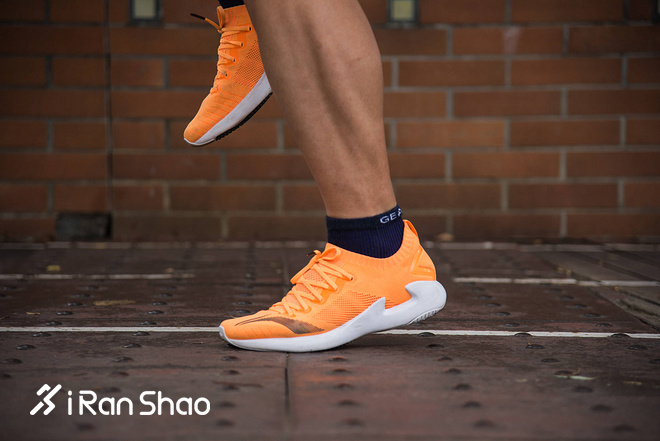 TopX | 国产竞速跑鞋横评：谁是性价比之王