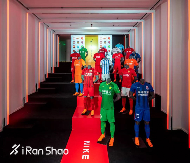 一周新鲜装备资讯 | 阿迪达斯带来NASA版BOOST鞋款 圣康尼的Freedom ISO第二代可以买了