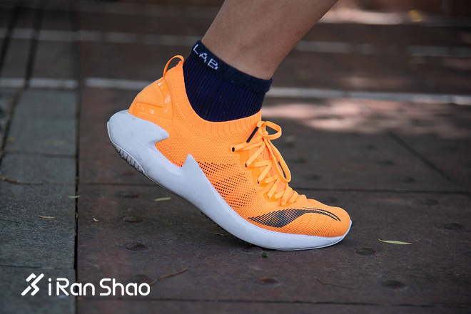 跑鞋 | 李宁追风评测 “另类”专业马拉松跑鞋