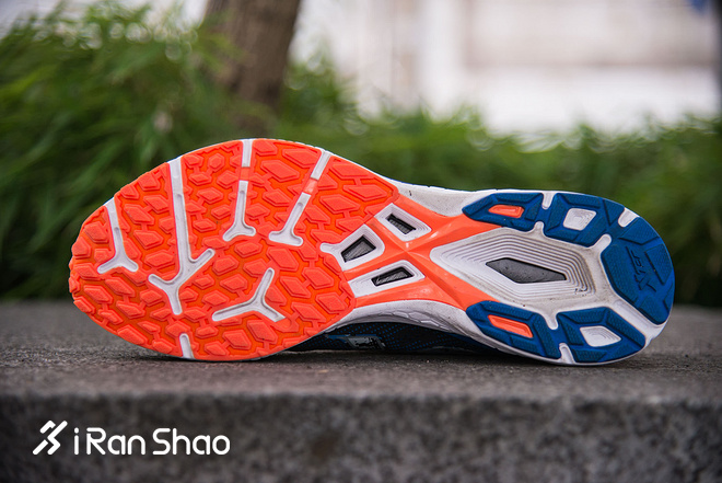 TopX | 国产竞速跑鞋横评：谁是性价比之王