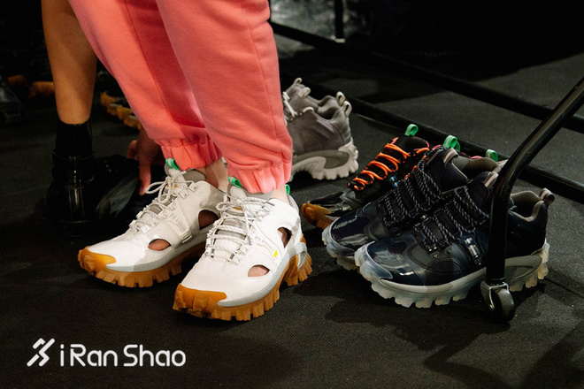 Weekly Gear | 都说越野鞋丑 你可知现在它是时尚单品