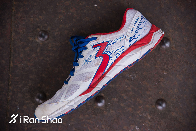 TopX | 国产竞速跑鞋横评：谁是性价比之王