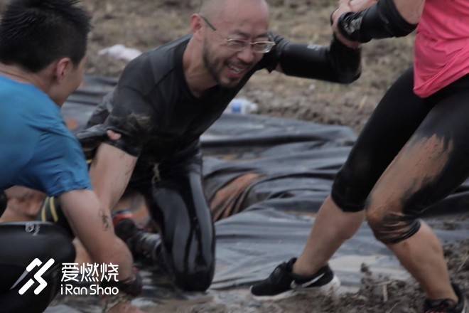 520别人都去送鲜花 你去嘉定玩泥巴--人生最清晰的脚印，往往印在最泥泞的路上