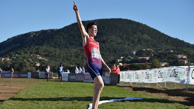 热点 | 你快追不上00后了？赛场上那些超厉害的年轻人