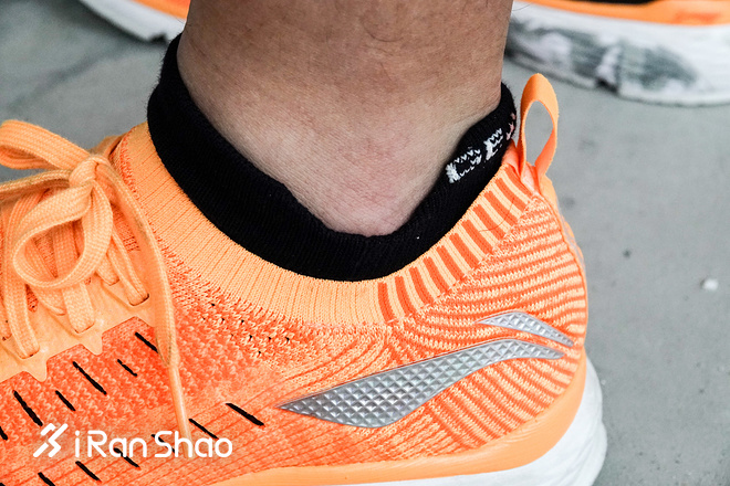 跑鞋 | 李宁战斧评测 国产旗舰稳定跑鞋靠谱么？