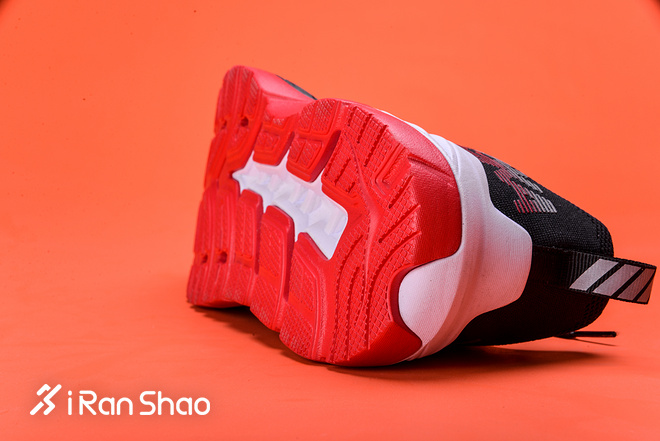 开箱 | HOKA ONE ONE Mach 轻量训练跑鞋的革命