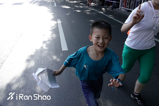 兰州马拉松 | 四万个身躯选择记住炙热的兰州