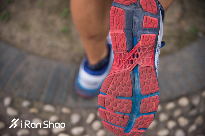 跑鞋 | 25年坚守者 ASICS GEL-KAYANO 25深度评测