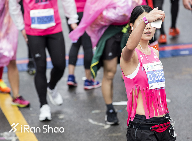 深度 | 马拉松赛场上 你会穿什么？