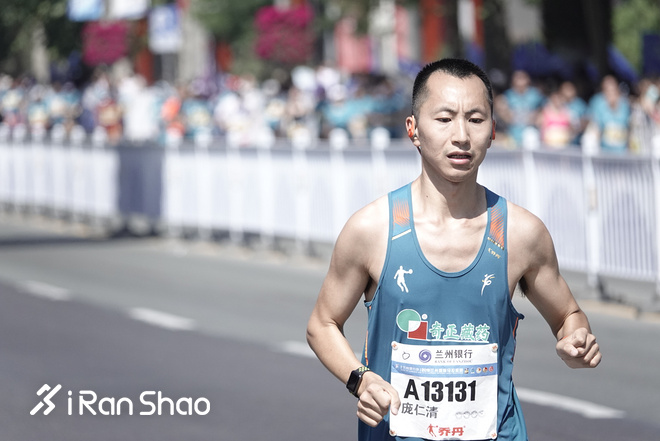 深度 | 马拉松赛场上 你会穿什么？