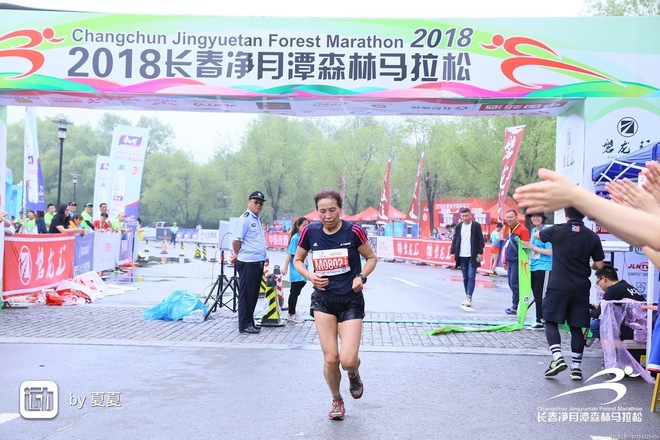 赛道速读 | 山地马拉松全国开花 运艳桥三连冠 梁晶背靠背双亚军